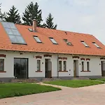 Vadkert Major Hotel